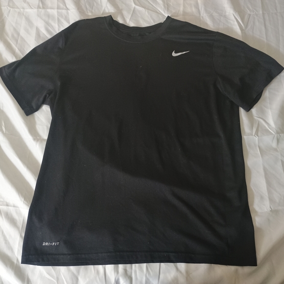 Nike Men's Black Dri-FIT Shirt - Picture 1 of 3